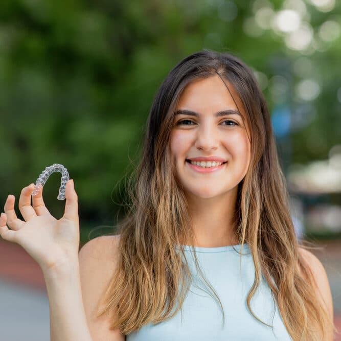 Dr. Matthew Kincaid. Kincaid Family Dental. General, Family Cosmetic, Restorative Preventative, Emergency Dentistry, Invisalign, Same Day Crowns, Implants, Teeth Whitening, Dentures, Dental Technology. Dentist in Ave Broken Arrow, OK 74012